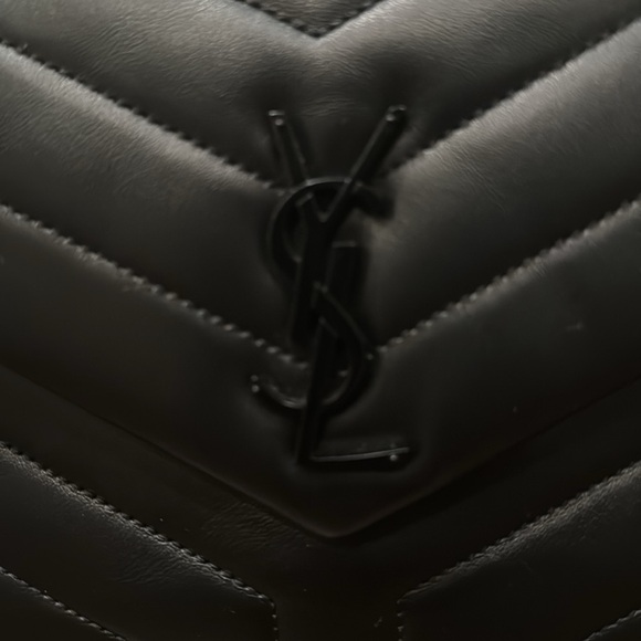 Yves Saint Laurent Black Chevron Shoulder Bag - Picture 10 of 15